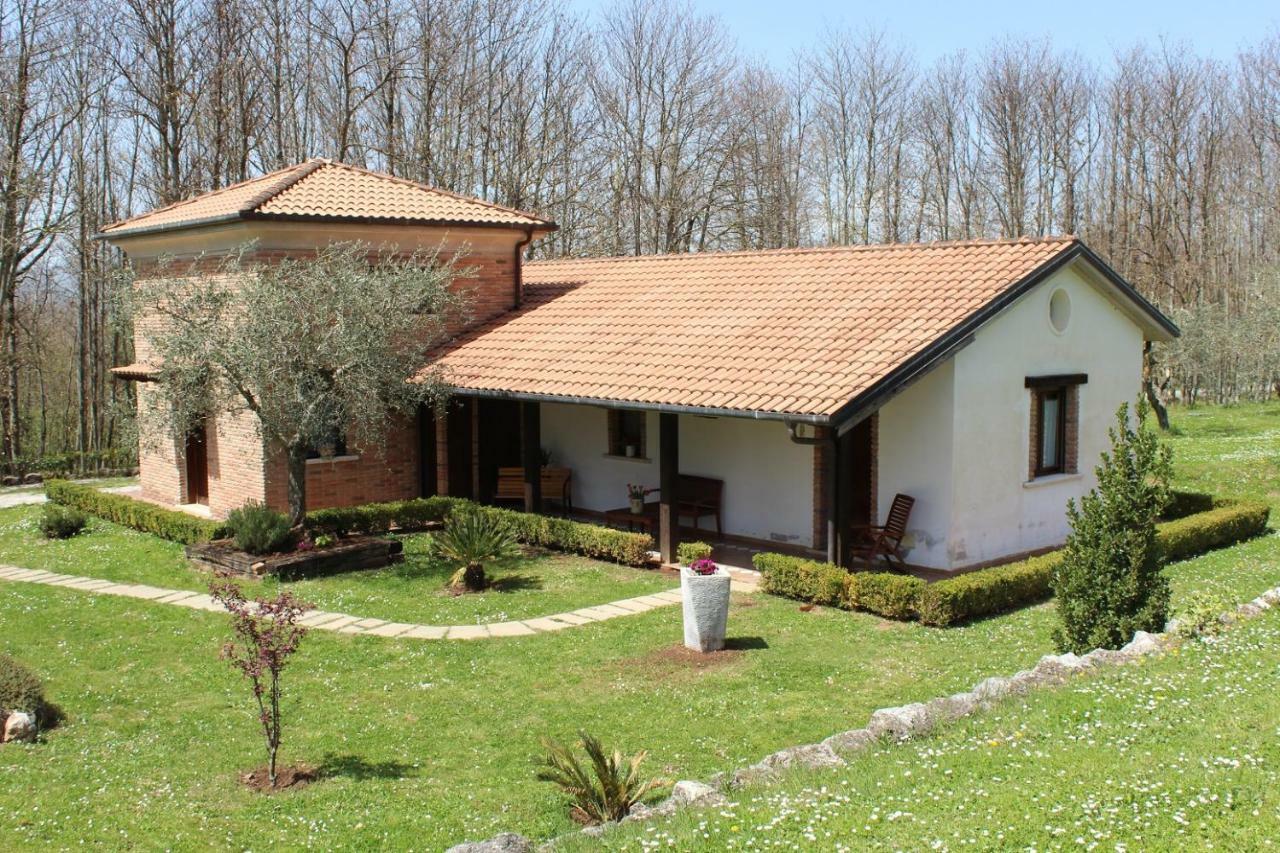 Agriturismo Il Castagneto Падула Экстерьер фото