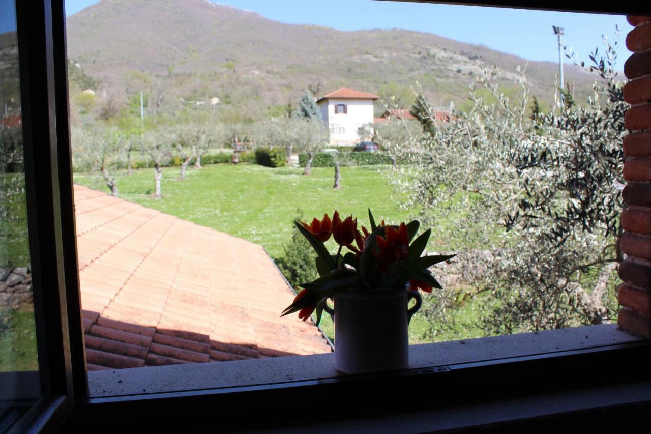 Agriturismo Il Castagneto Падула Экстерьер фото