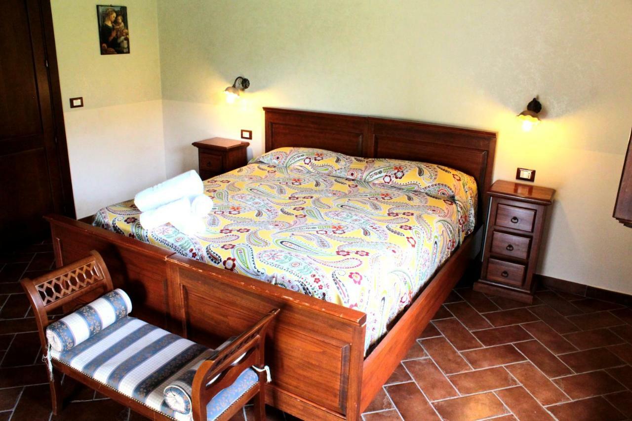 Agriturismo Il Castagneto Падула Экстерьер фото