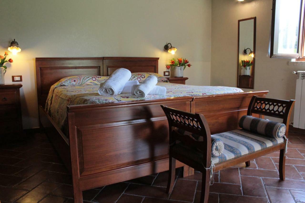 Agriturismo Il Castagneto Падула Экстерьер фото