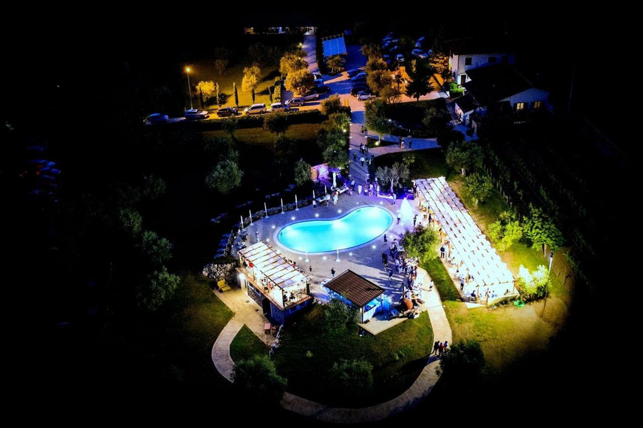Agriturismo Il Castagneto Падула Экстерьер фото