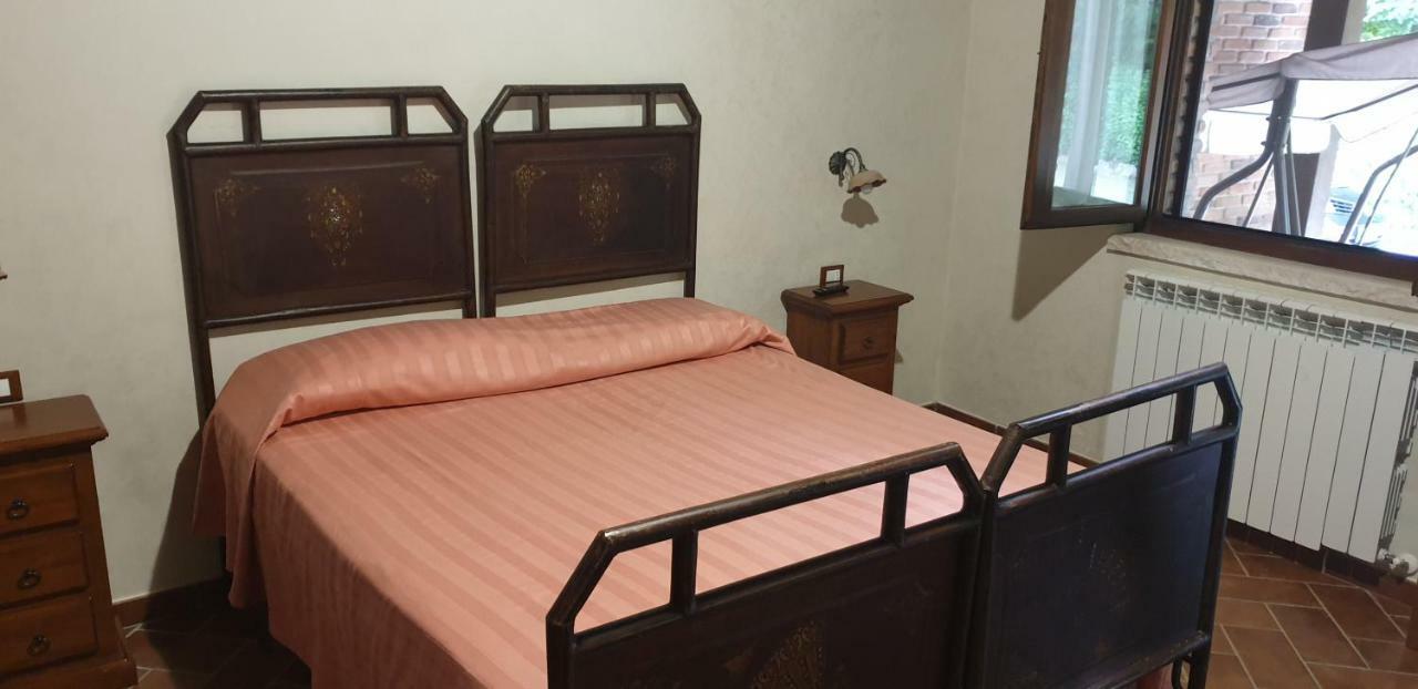 Agriturismo Il Castagneto Падула Номер фото
